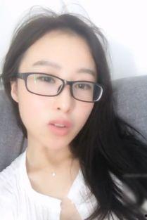 东北女主播戴墨镜